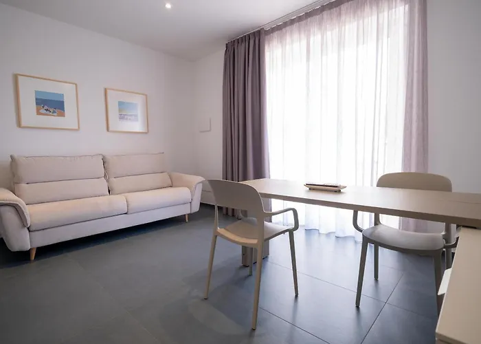 Nautika Suites