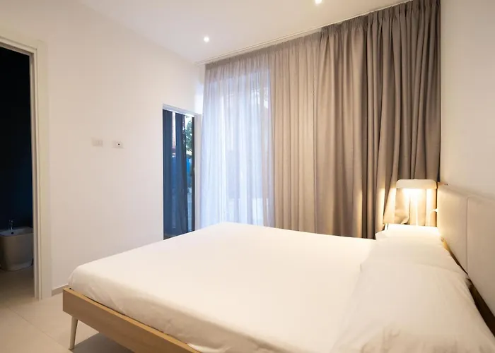 Nautika Suites