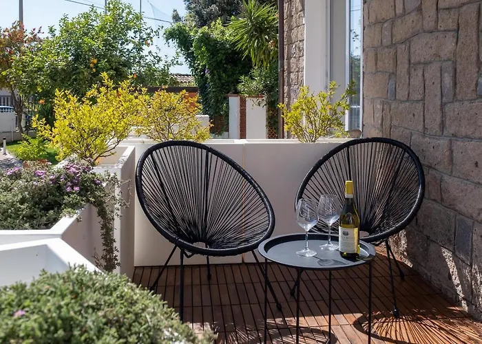Nautika Suites